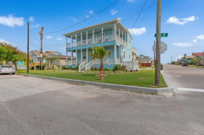 Sea-Esta Completely Renovated 2 Story Home Only 1,5 Blocks to the Beach! home
